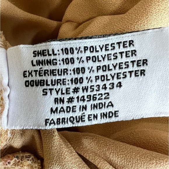 WALTER Baker Myka Floral Tiered Crinkle Chiffon Top - Size Medium, NWT - Picture 7 of 7